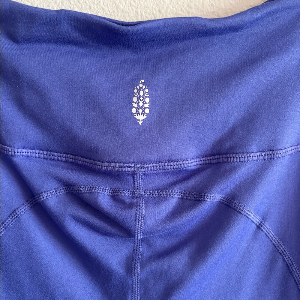 NWT Free People FP Movement Breathe Deeper Twist Leggings Moroccan Blue Medium - Picture 7 of 9